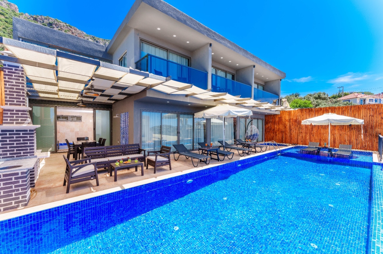 Villa Emora 1 0 Resim