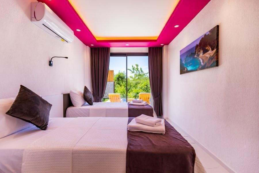 Villa Adem 2