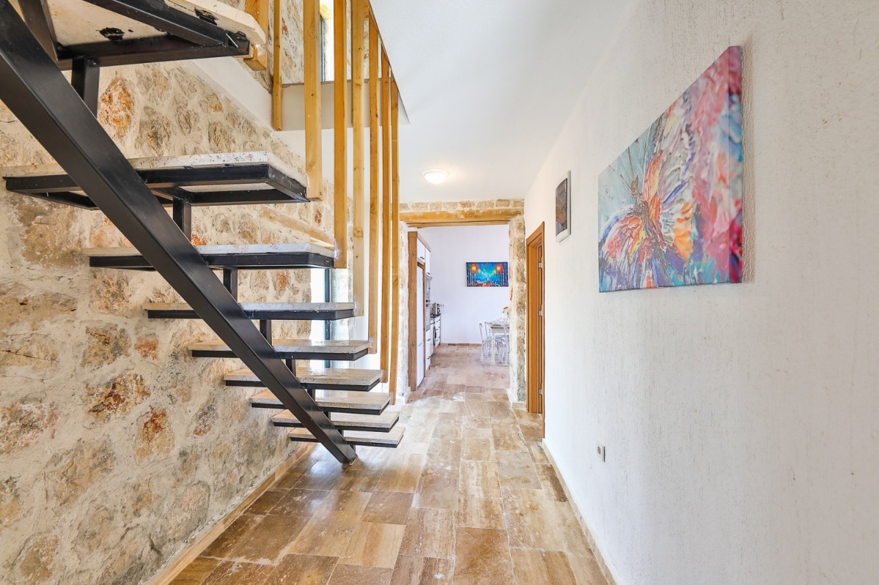 Villa Gök Gürültüsü 6