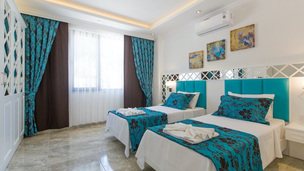 Villa Adol