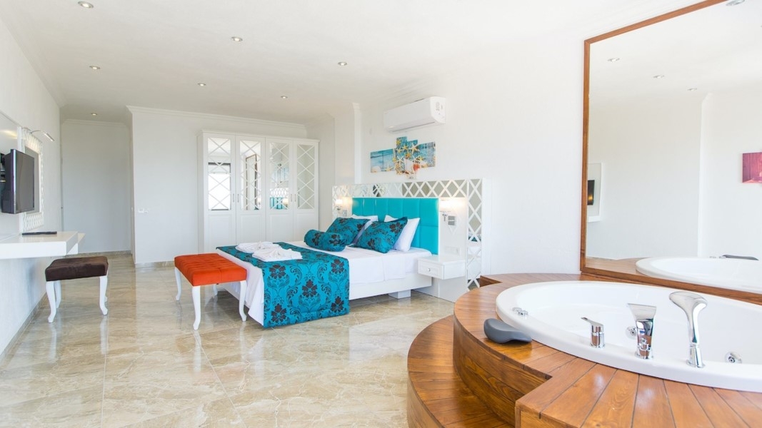Villa Adol