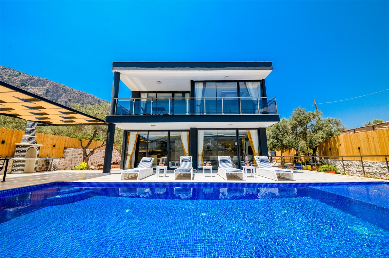 Villa Siyah Gül 3 Resim