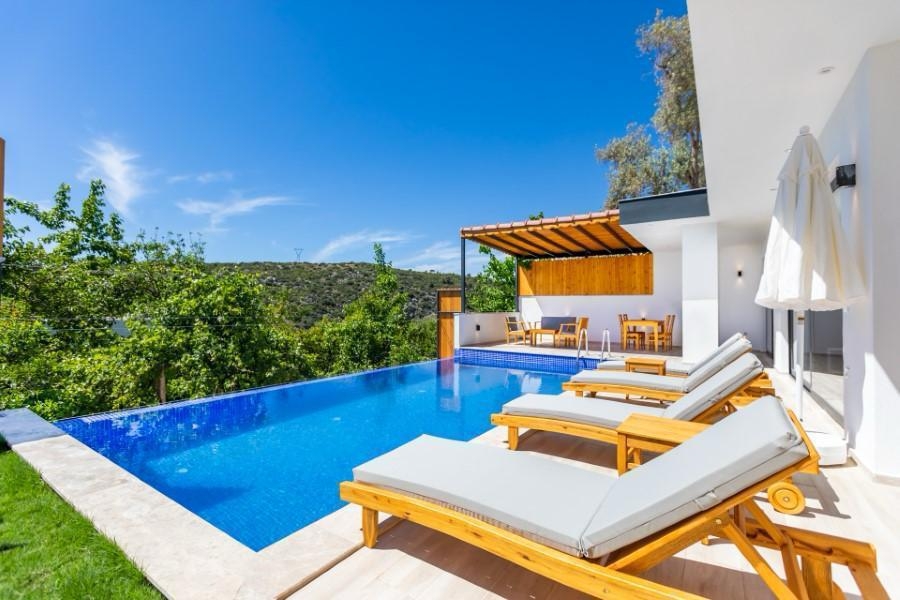 Villa Adem 2